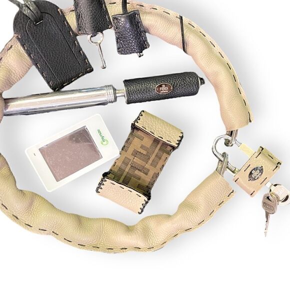 The FENDI ABICI Bike in Vogue FENDI SELLERIA Detachable Travel Trunk ULTRA RARE - Picture 8 of 8